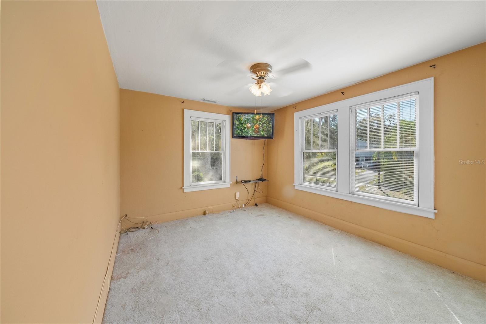 Image 52 of 64 For 2830 Bay Shore Circle