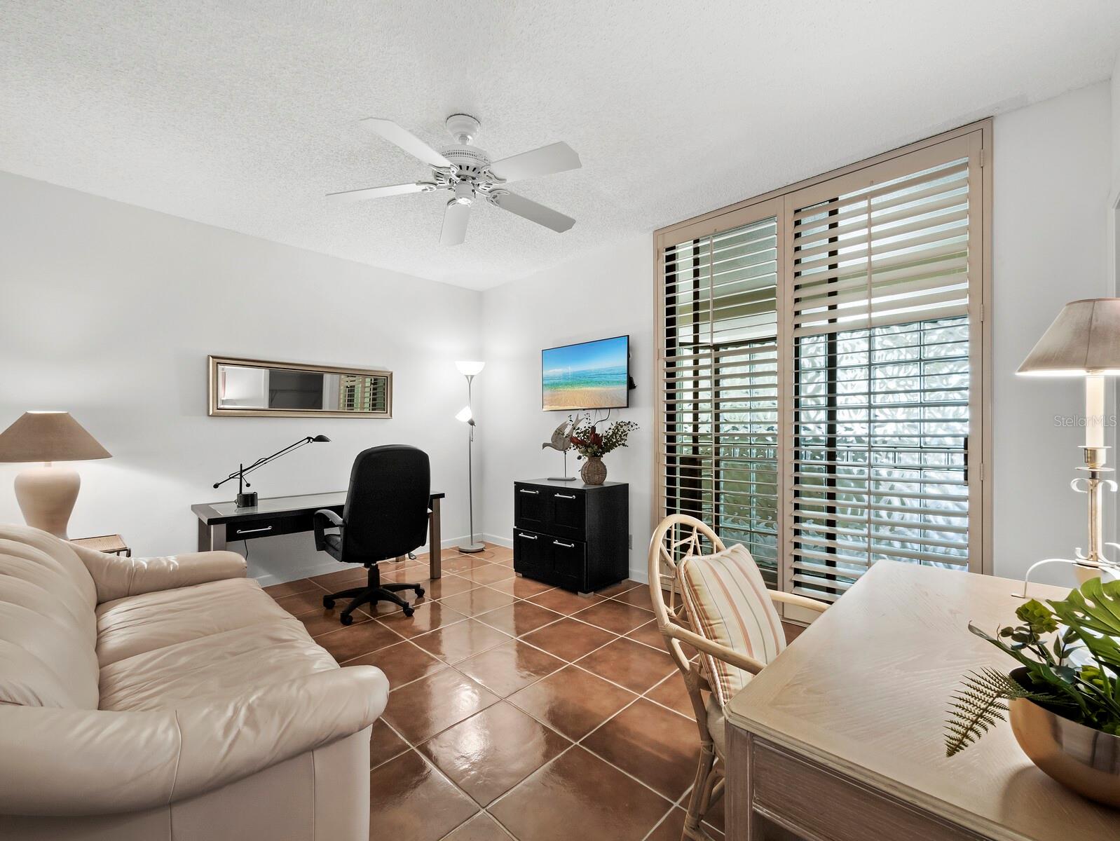 Image 20 of 62 For 2120 Harbourside Drive 617