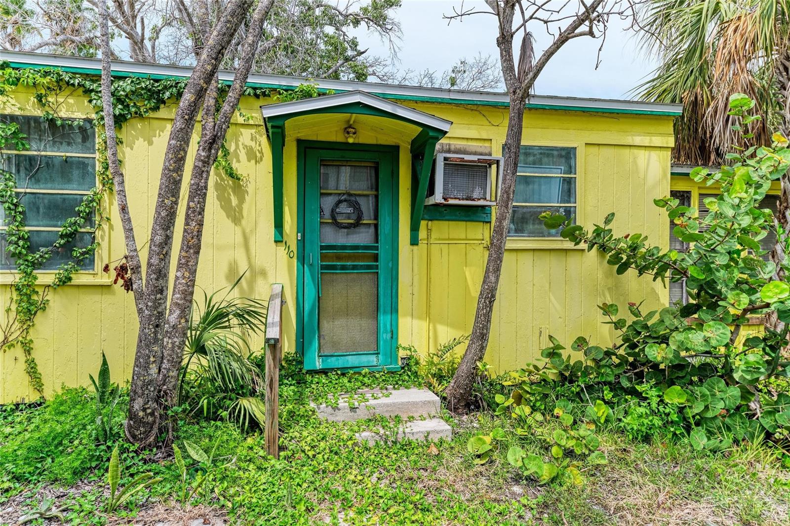 Image 1 of 24 For 110 Palmetto Avenue