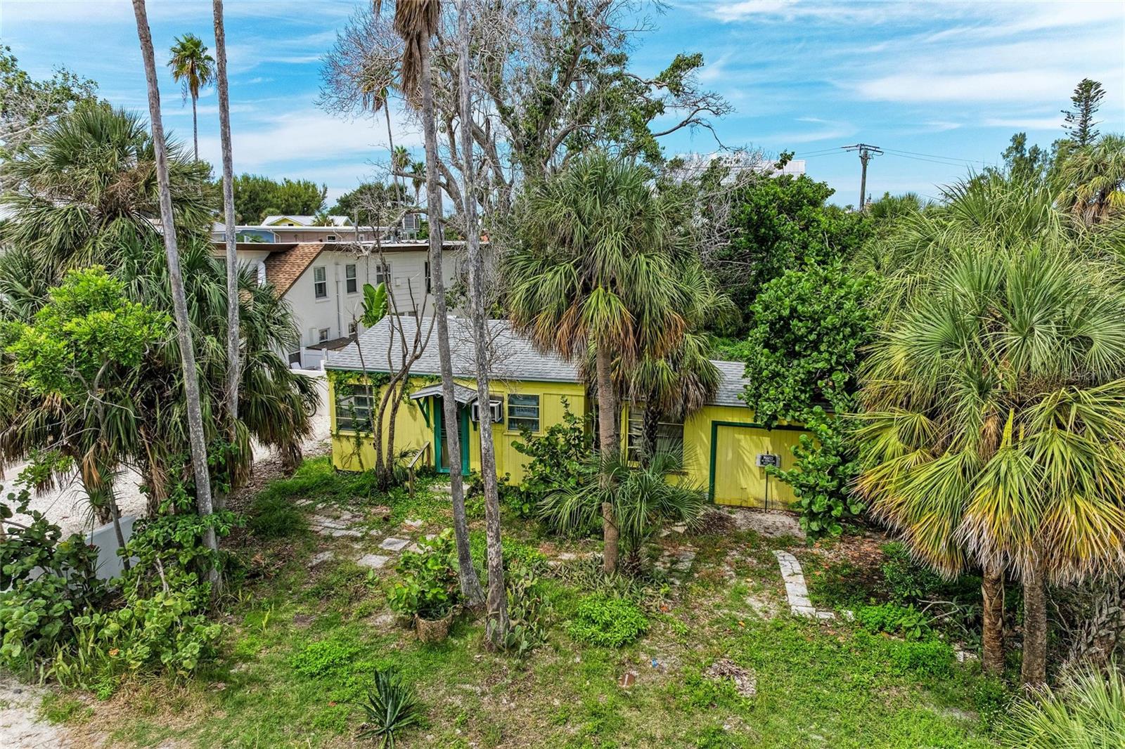 Image 12 of 24 For 110 Palmetto Avenue