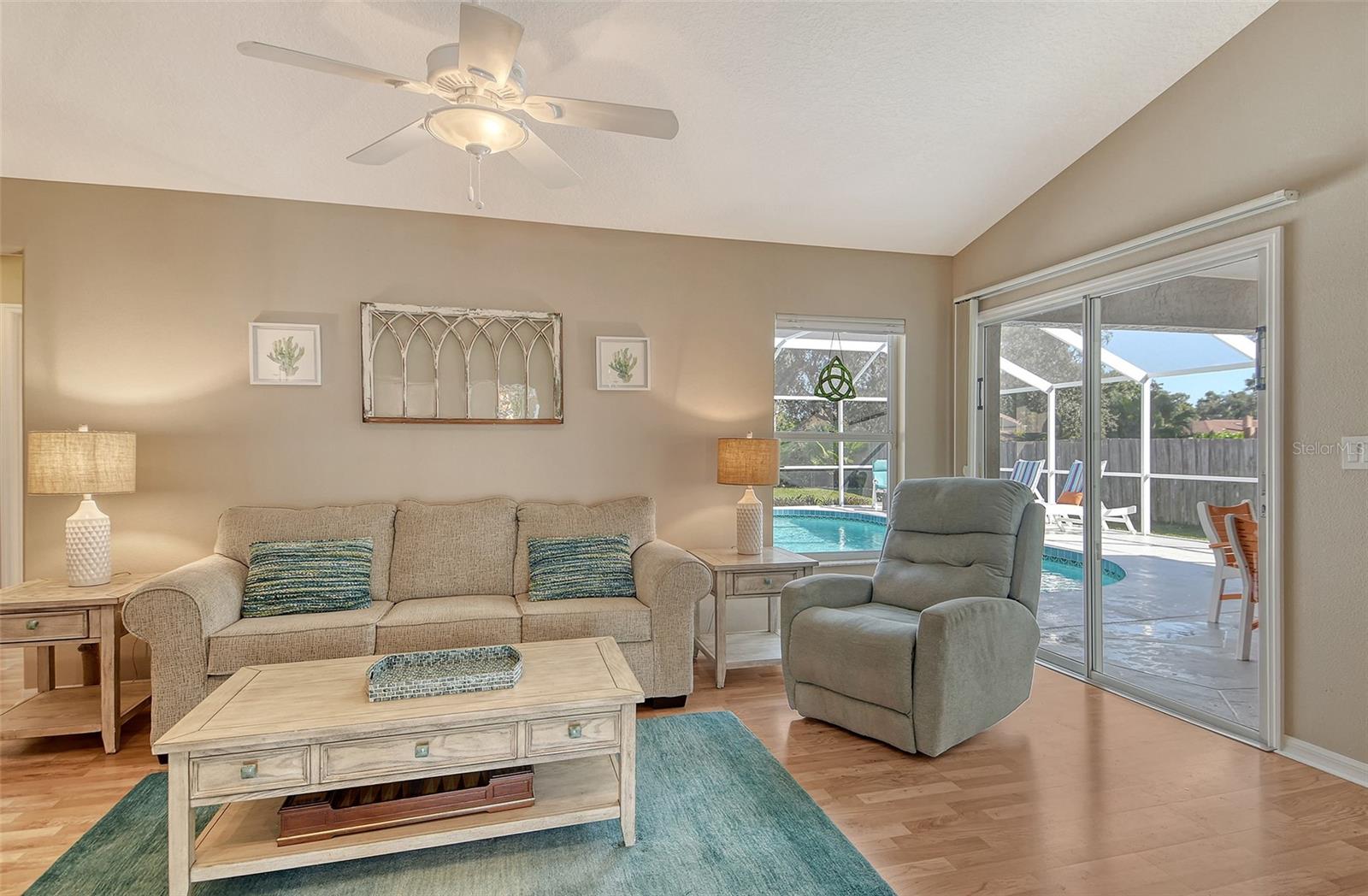 Image 14 of 40 For 4577 Country Manor Drive