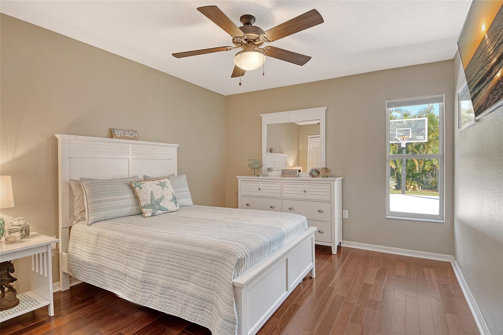 Image 21 of 40 For 4577 Country Manor Drive