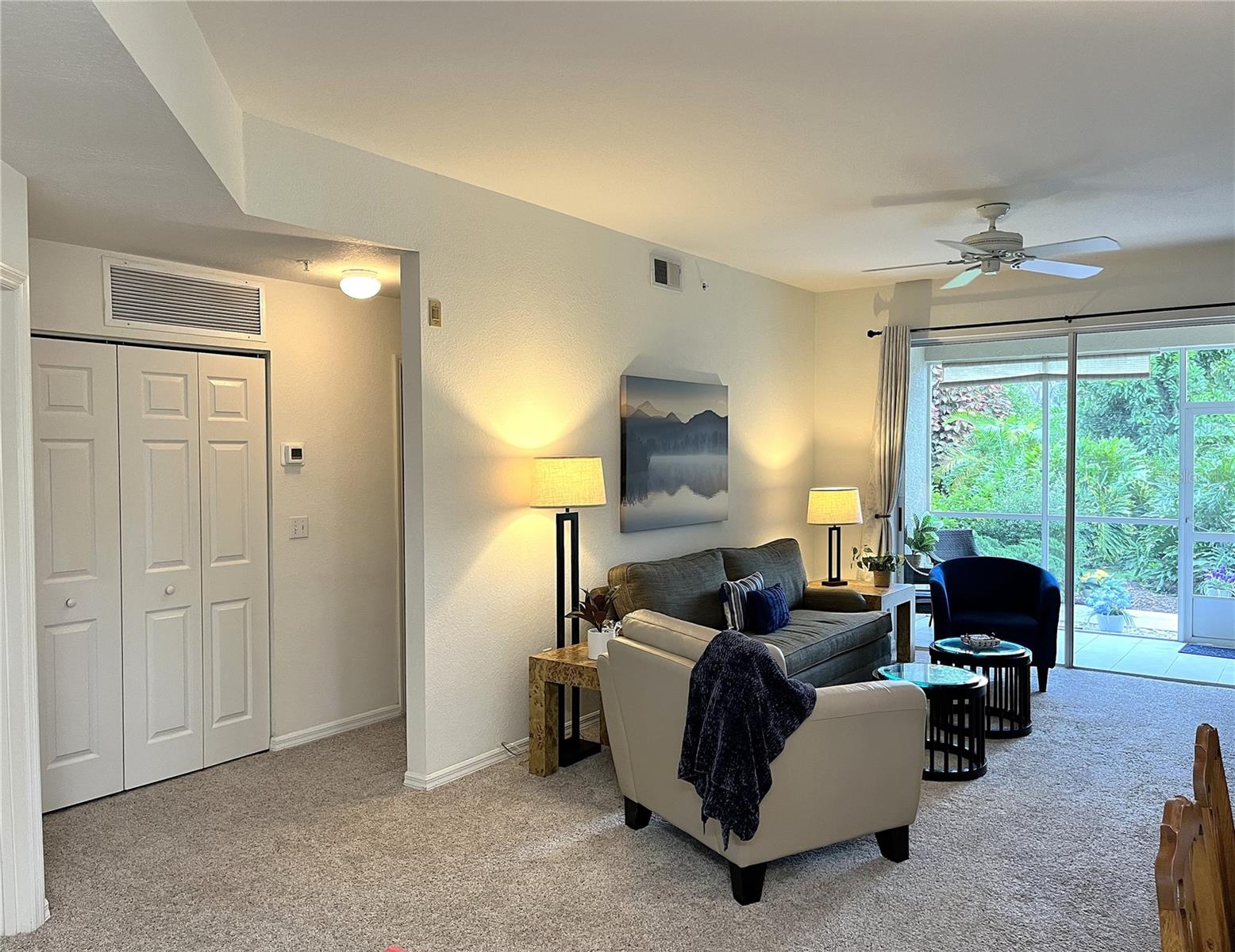 Image 10 of 29 For 8335 Glenrose Way 1513