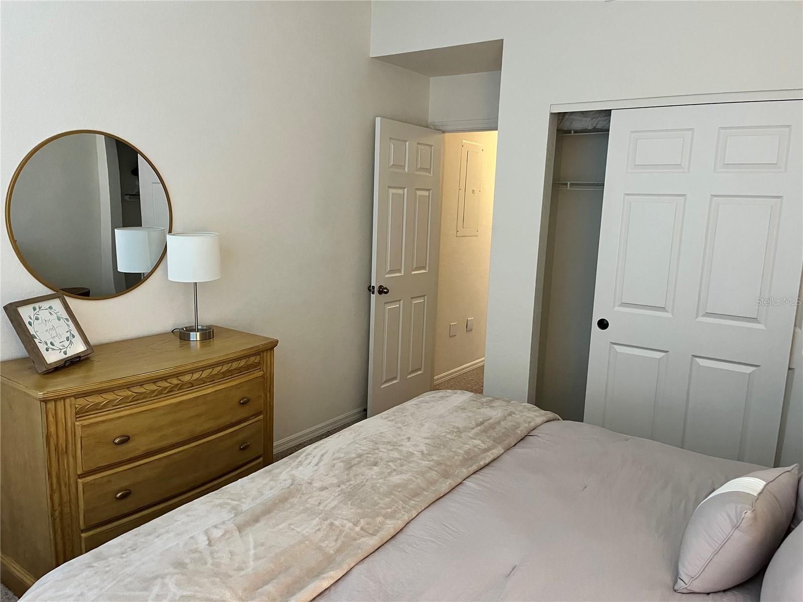 Image 17 of 29 For 8335 Glenrose Way 1513