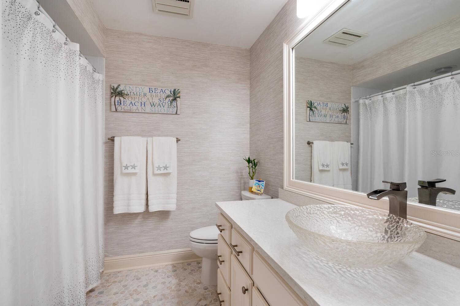 Image 31 of 49 For 4033 Wilshire Circle E 139