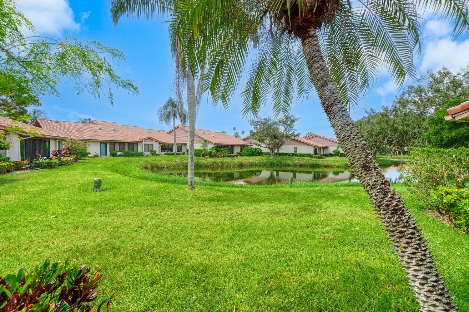 Image 4 of 49 For 4033 Wilshire Circle E 139