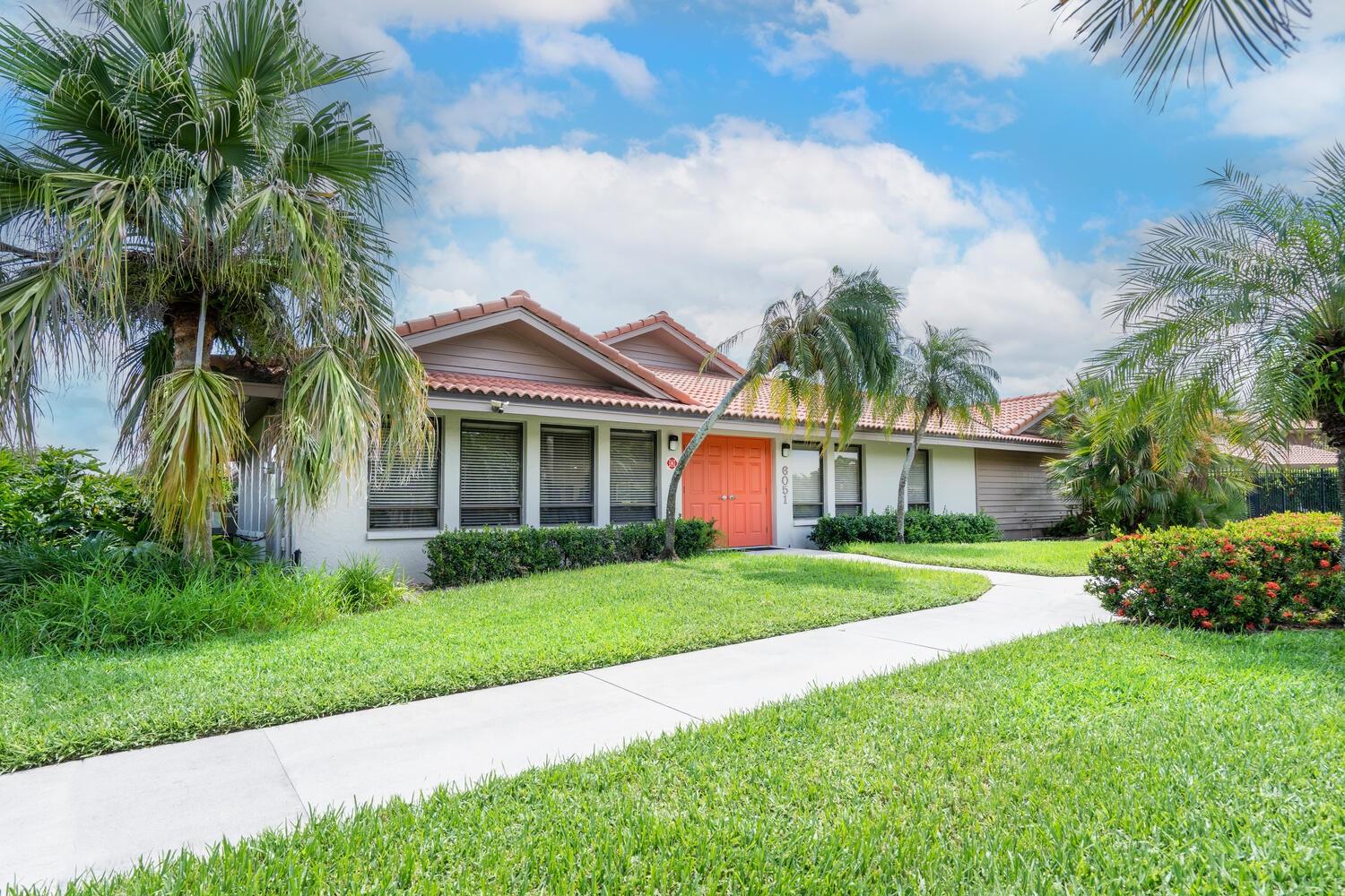 Image 42 of 49 For 4033 Wilshire Circle E 139