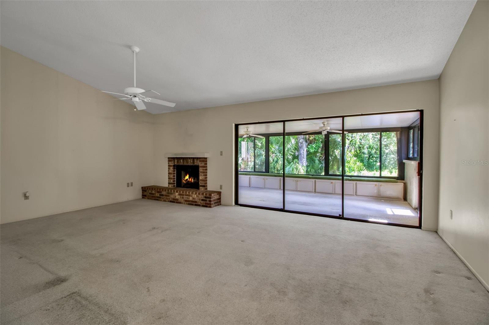 Image 11 of 32 For 4408 La Jolla Drive