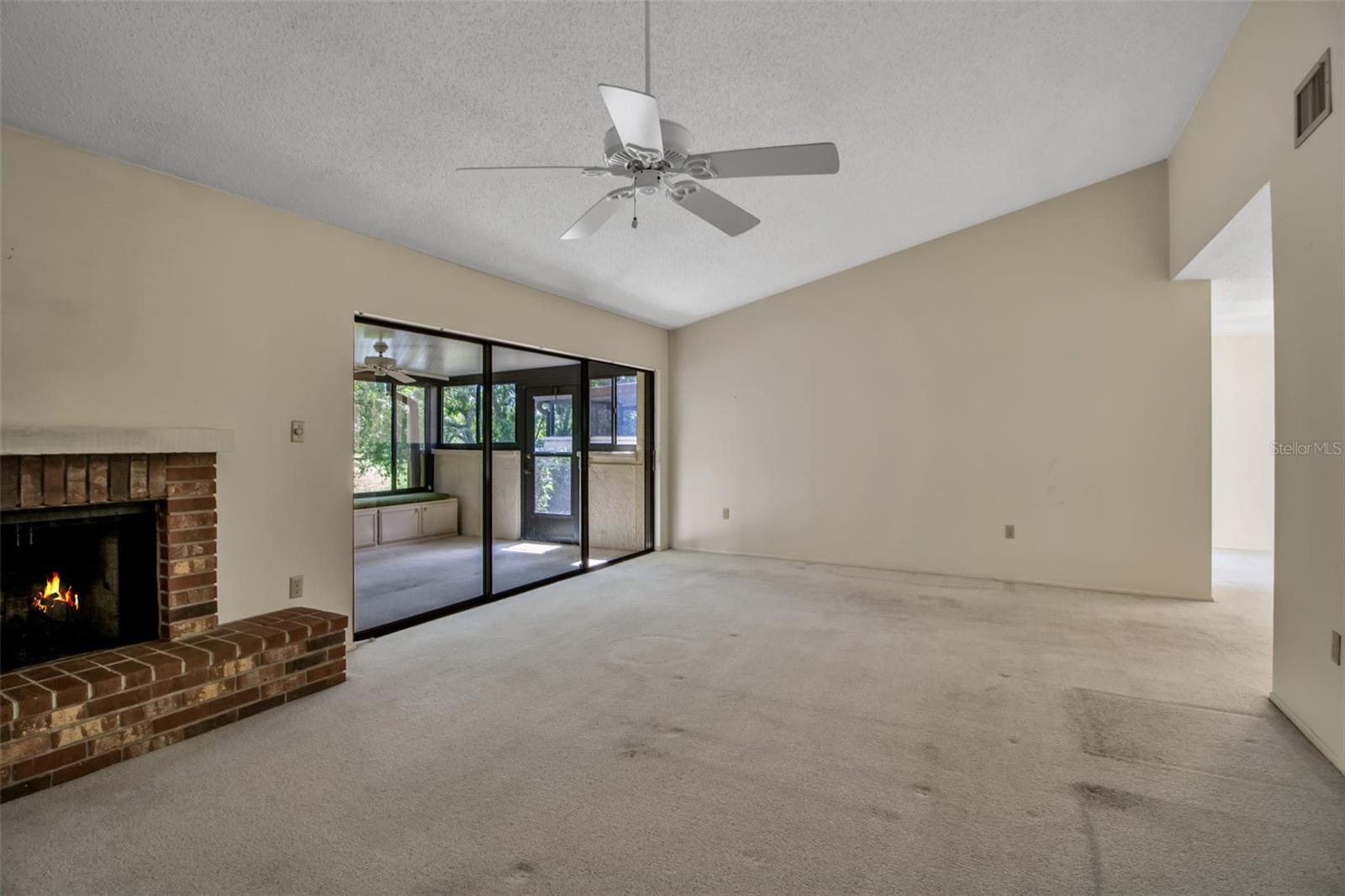 Image 12 of 32 For 4408 La Jolla Drive