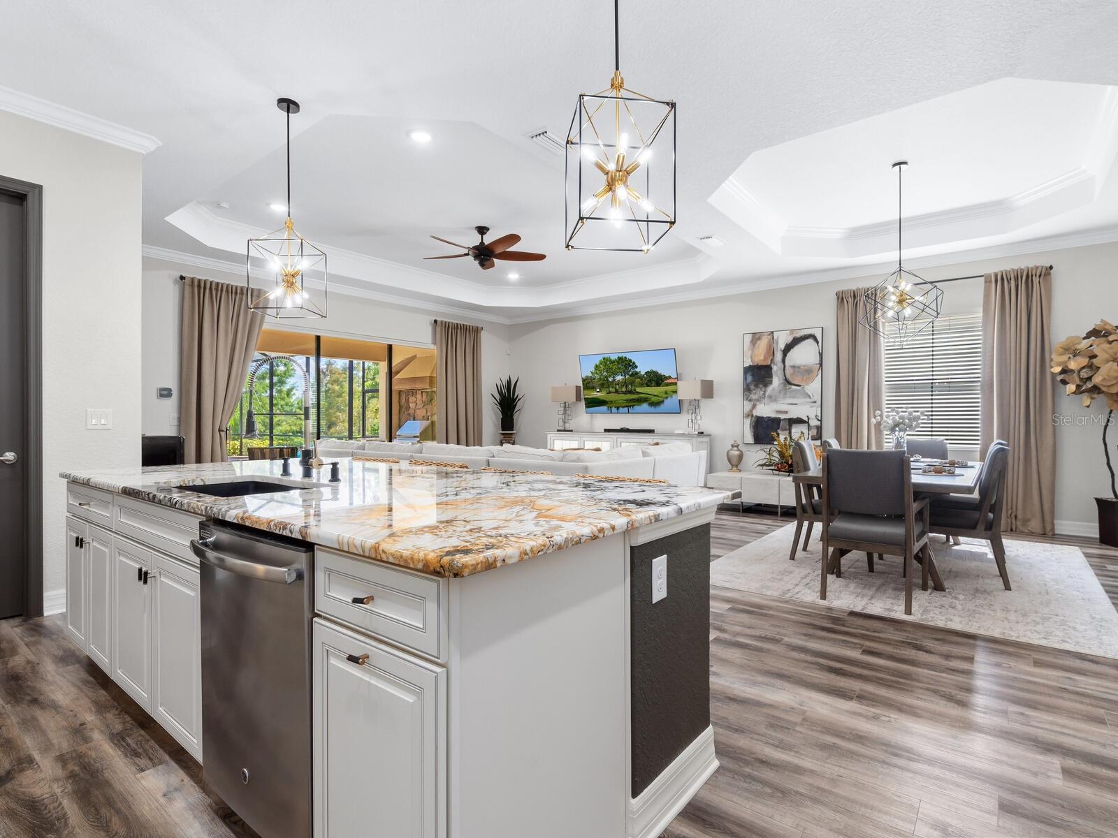 Image 19 of 67 For 16532 Hillside Circle