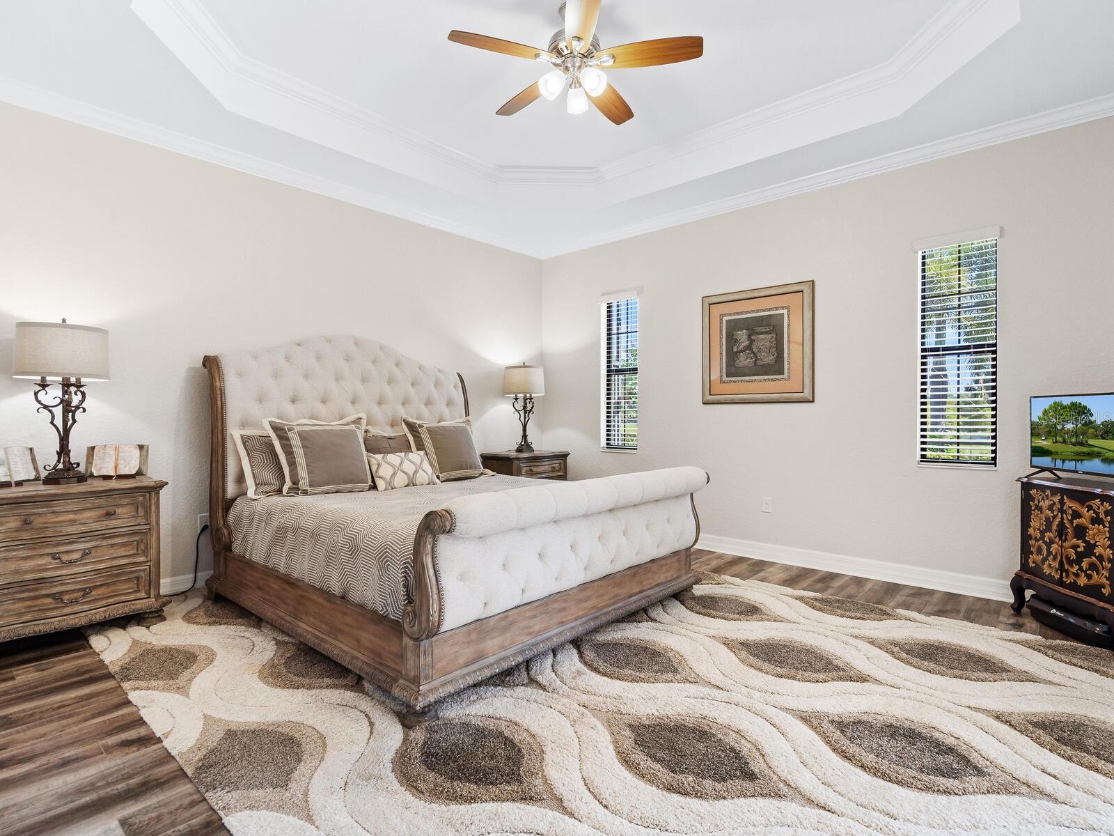 Image 20 of 67 For 16532 Hillside Circle