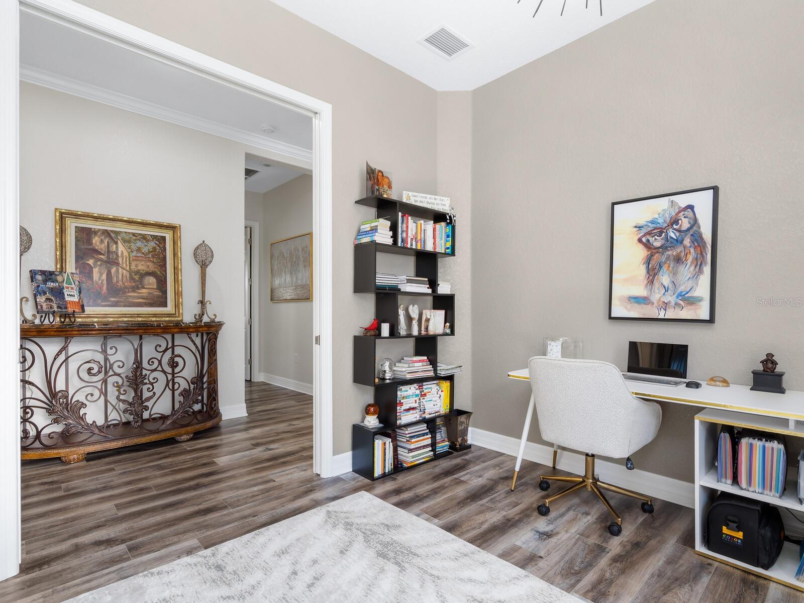 Image 23 of 67 For 16532 Hillside Circle