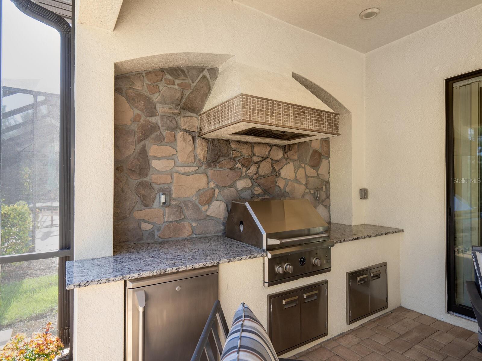 Image 34 of 67 For 16532 Hillside Circle