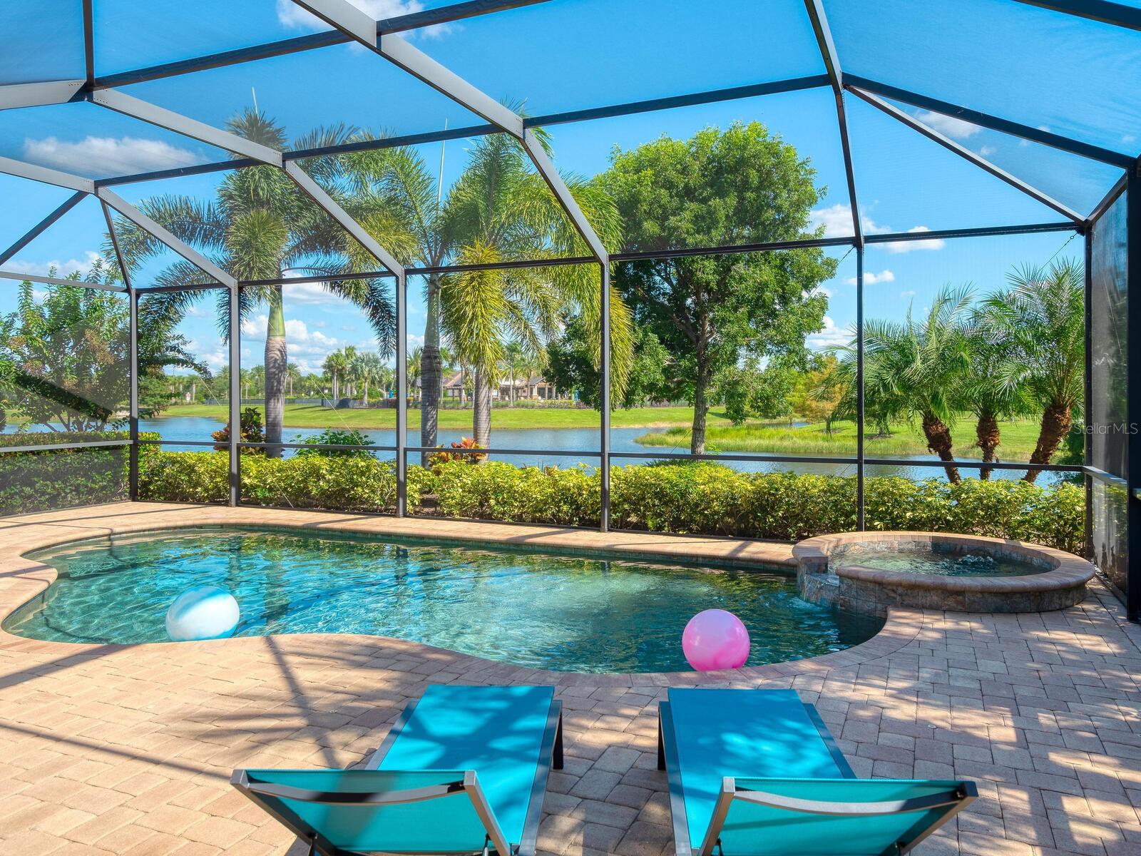 Image 36 of 67 For 16532 Hillside Circle