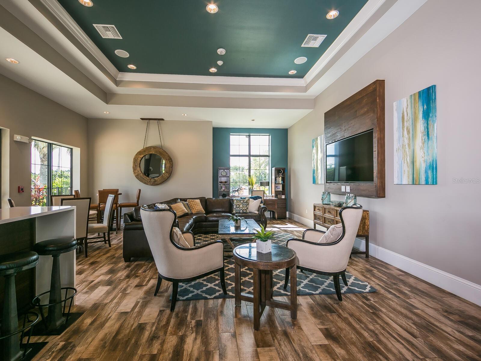 Image 49 of 67 For 16532 Hillside Circle