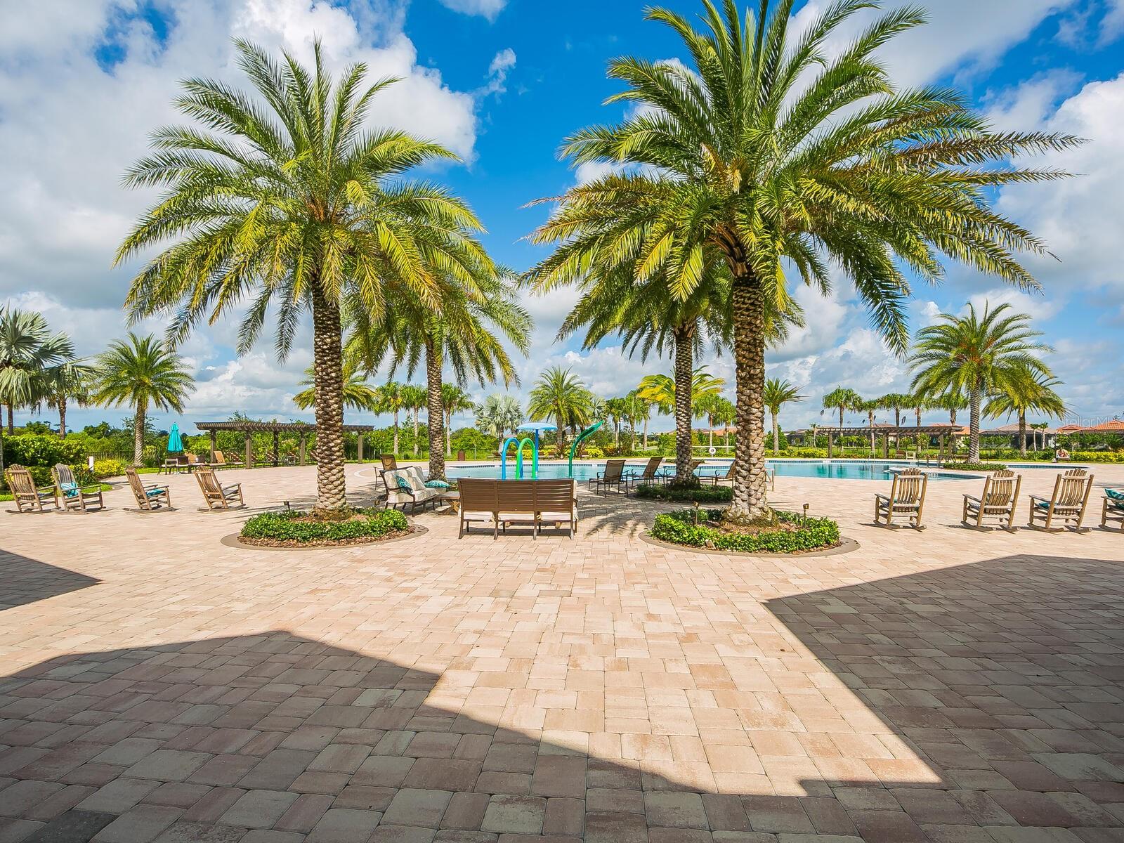 Image 53 of 67 For 16532 Hillside Circle