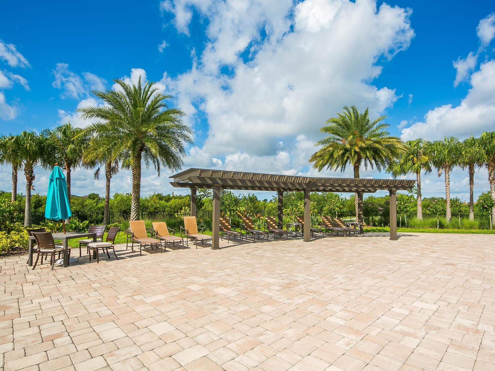 Image 61 of 67 For 16532 Hillside Circle