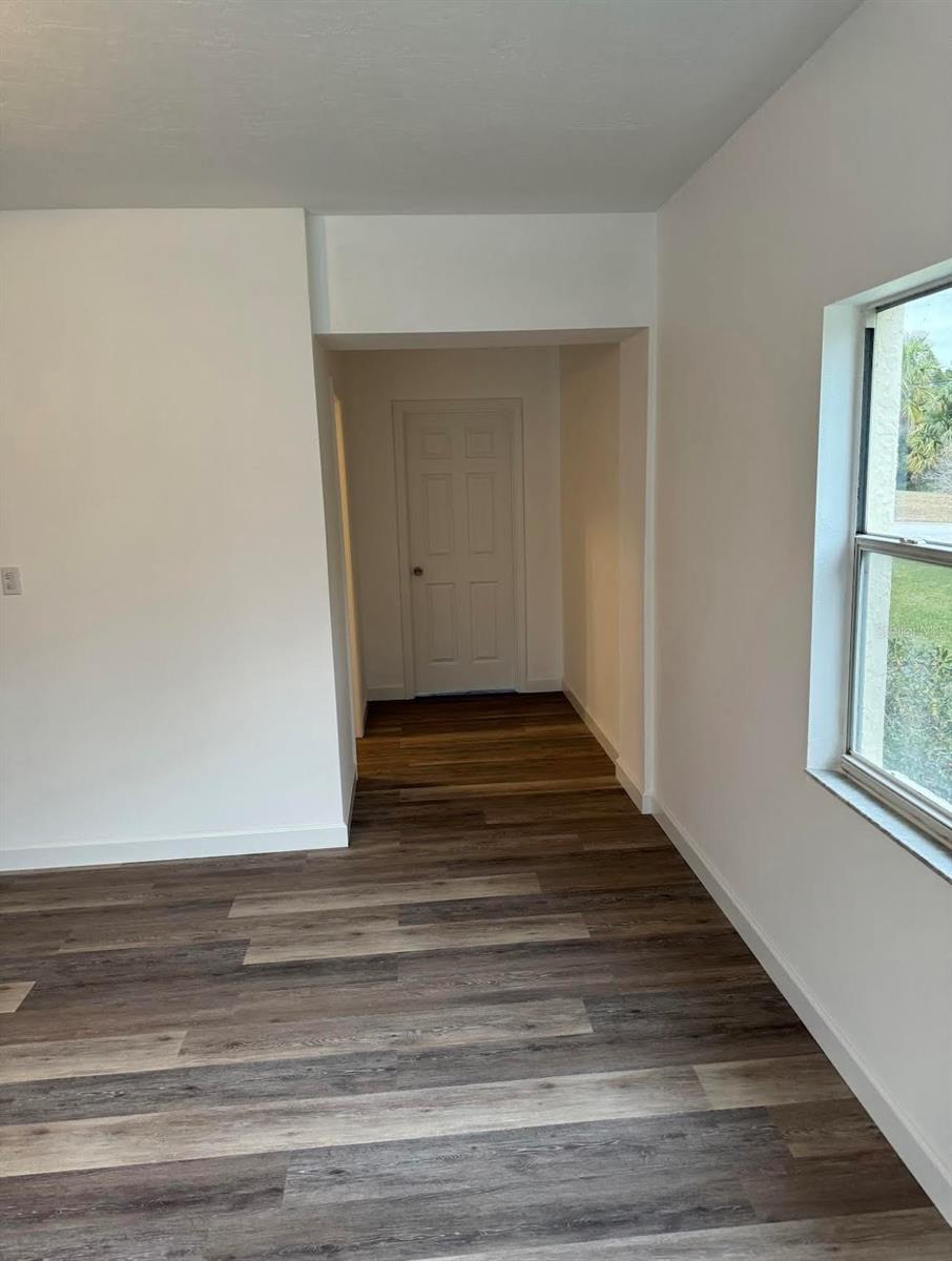 Image 7 of 7 For 4066 Amberjack Drive