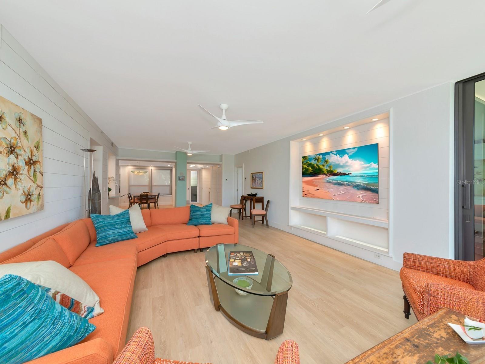 Image 22 of 100 For 1255 Gulfstream Avenue 204