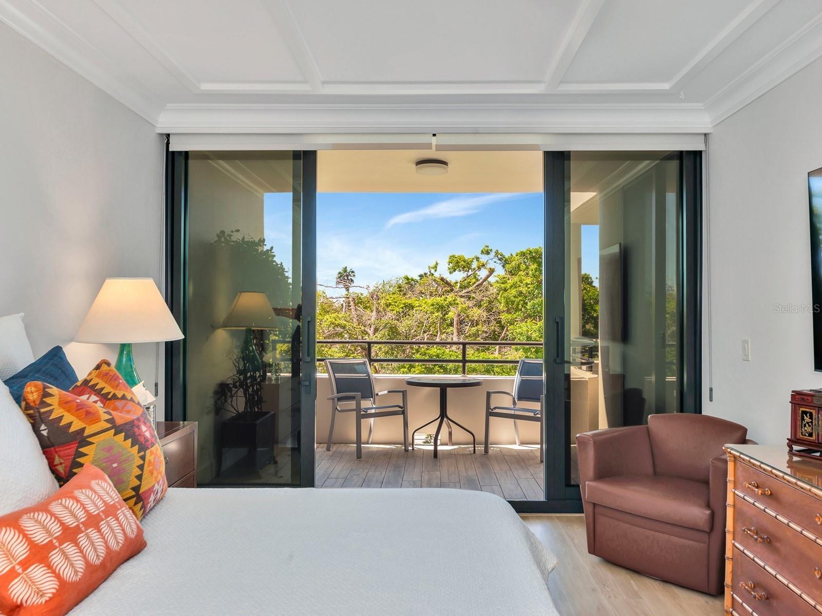 Image 36 of 100 For 1255 Gulfstream Avenue 204