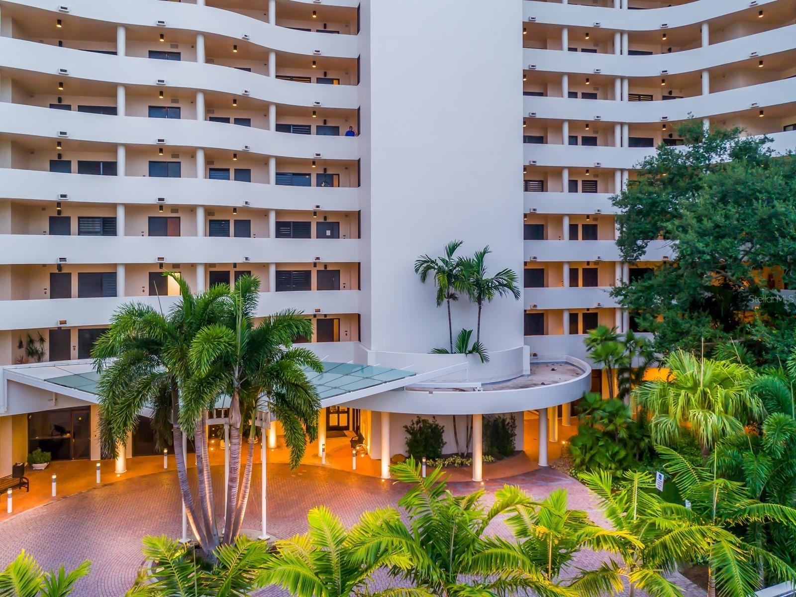 Image 46 of 100 For 1255 Gulfstream Avenue 204