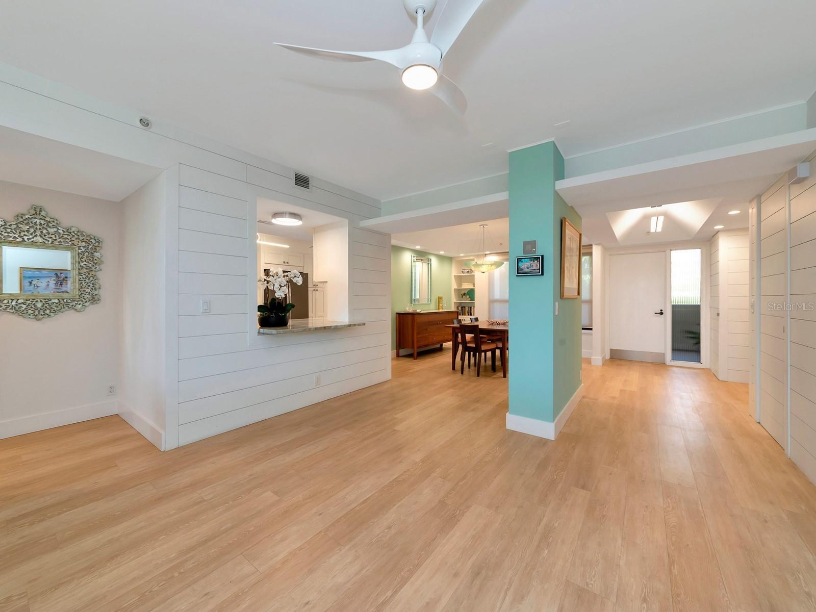 Image 5 of 100 For 1255 Gulfstream Avenue 204