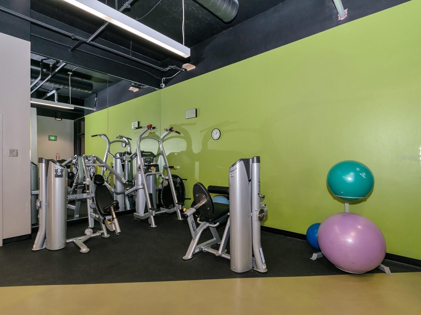 Image 74 of 100 For 1255 Gulfstream Avenue 204