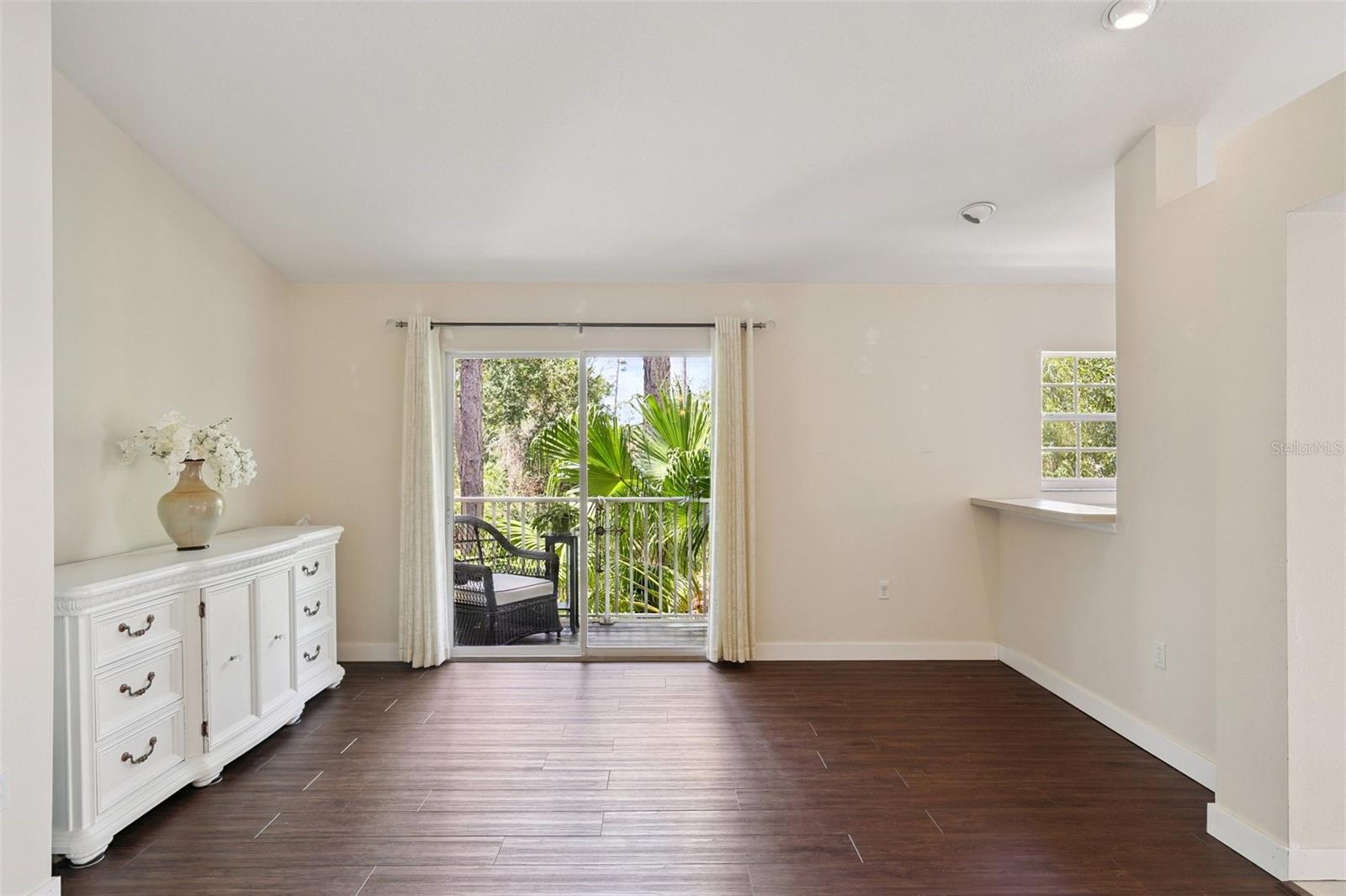 Image 10 of 33 For 6412 Rosefinch Court 204