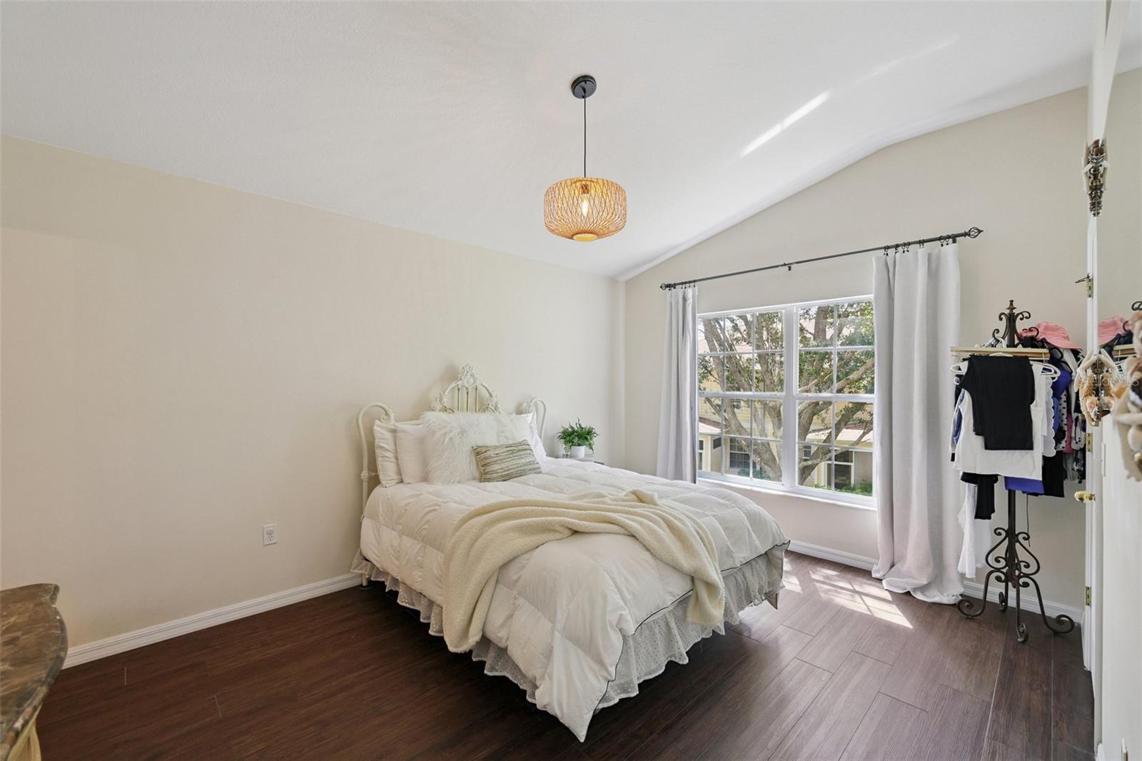 Image 16 of 33 For 6412 Rosefinch Court 204