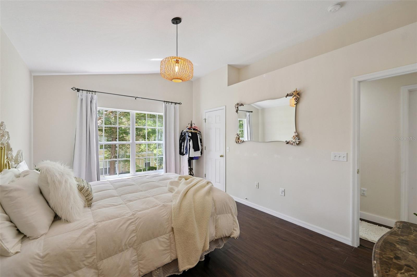 Image 17 of 33 For 6412 Rosefinch Court 204