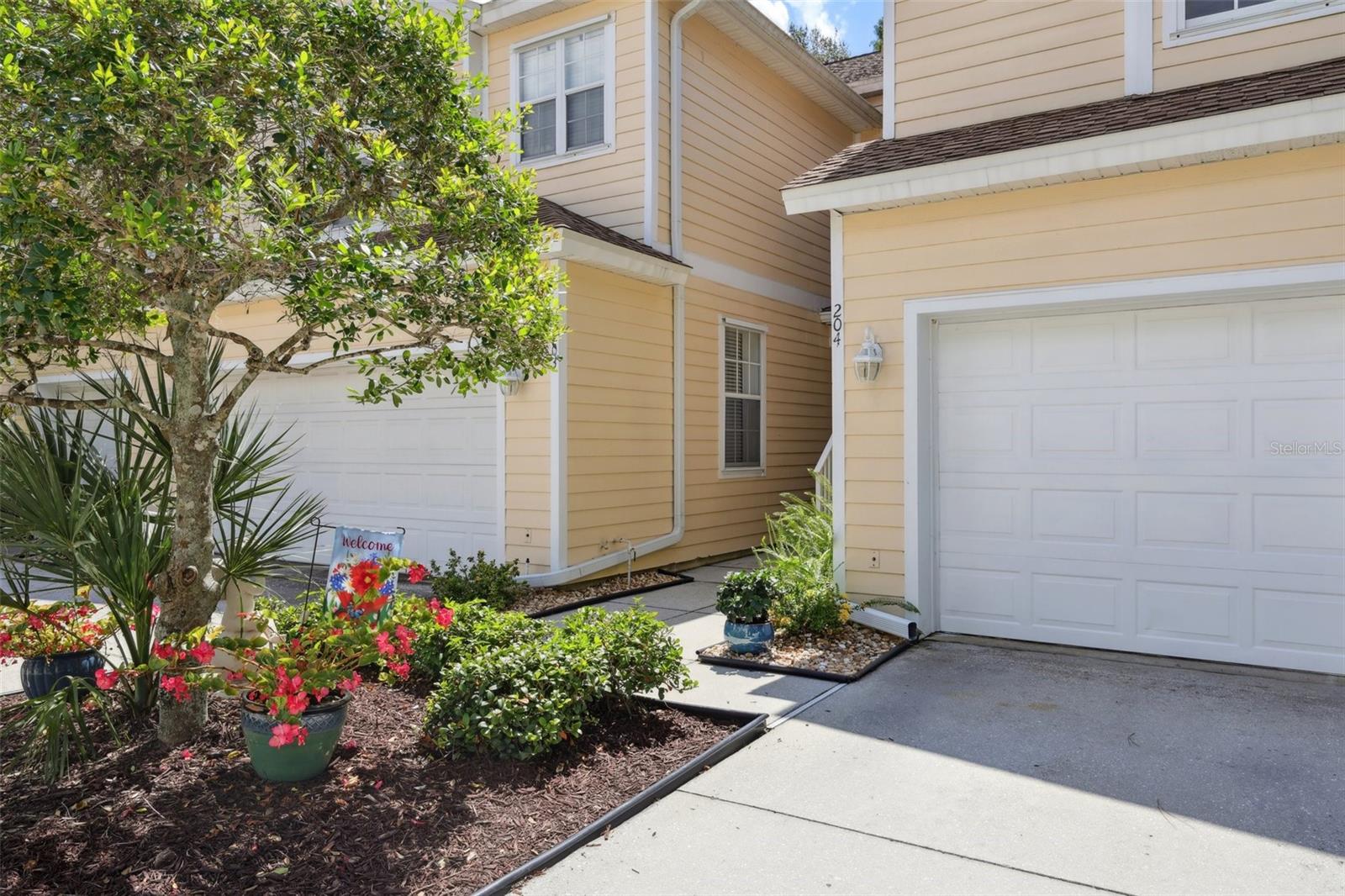 Image 2 of 33 For 6412 Rosefinch Court 204