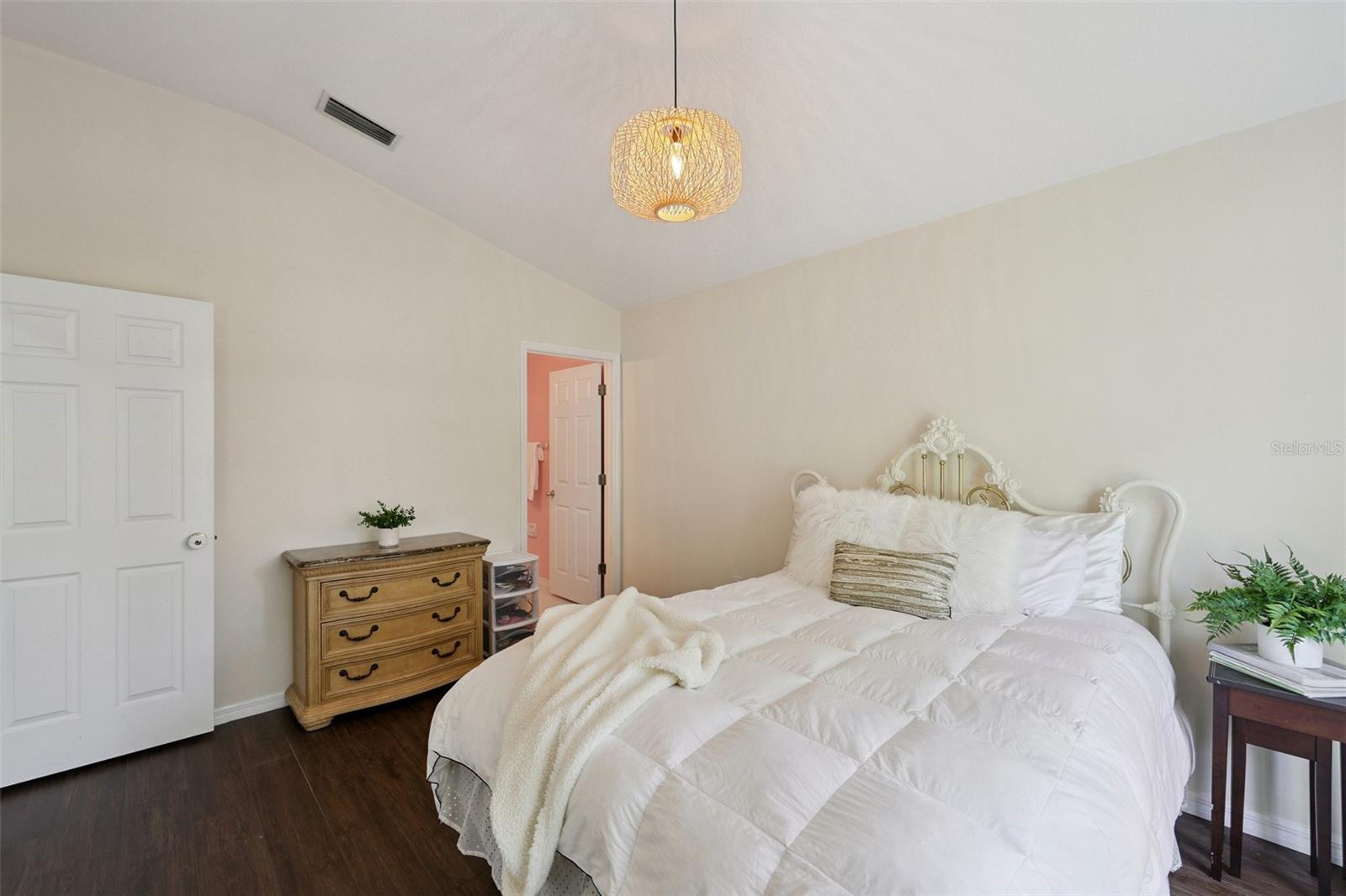 Image 26 of 33 For 6412 Rosefinch Court 204