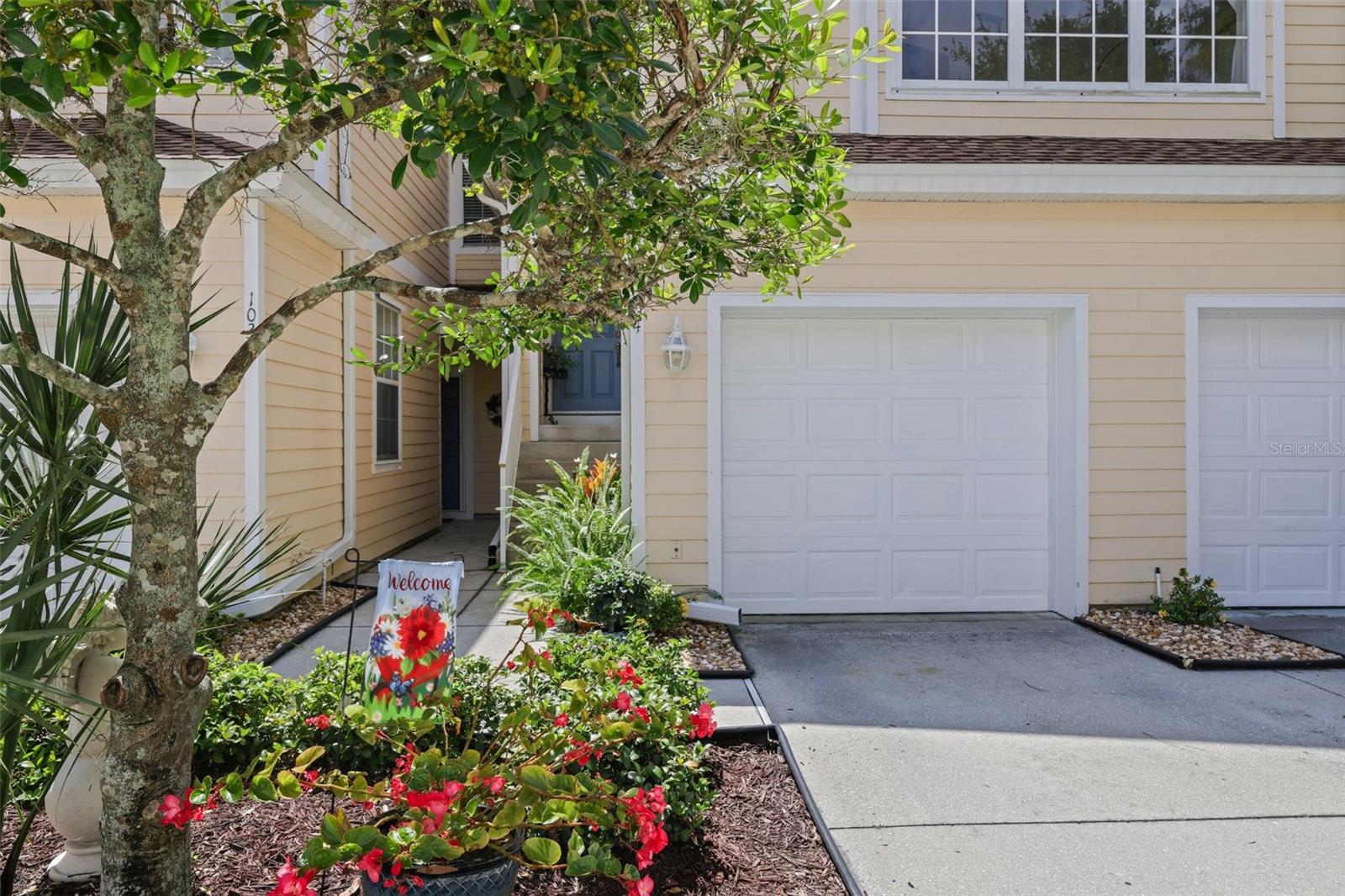 Image 29 of 33 For 6412 Rosefinch Court 204