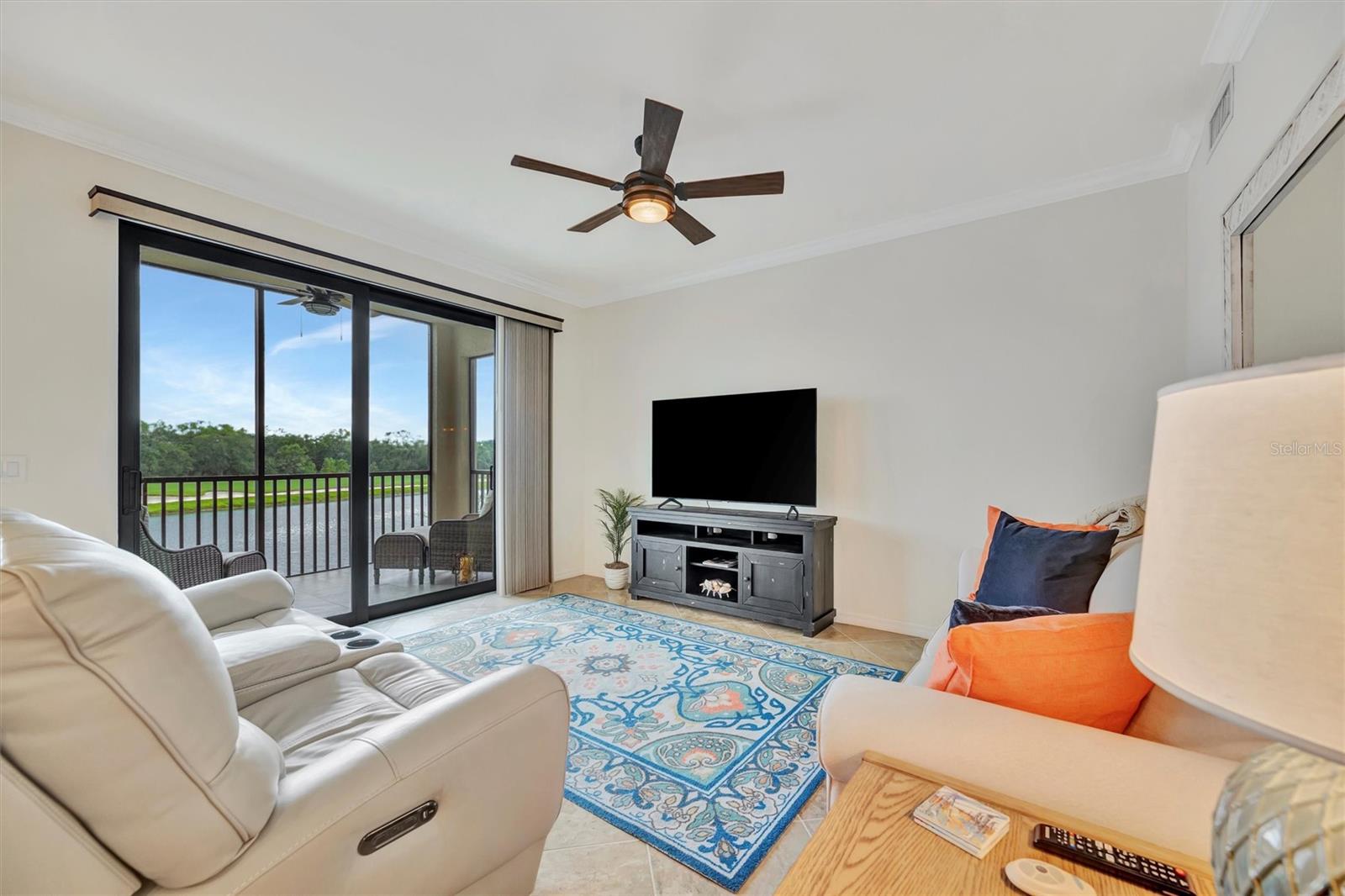 Image 6 of 16 For 17118 Vardon Terrace 207