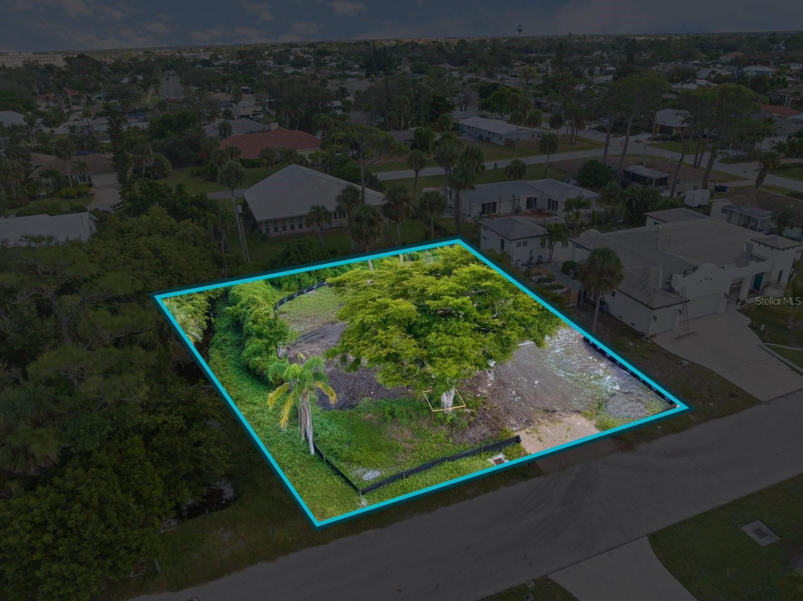 Image 12 of 12 For 621 Hibiscus Drive