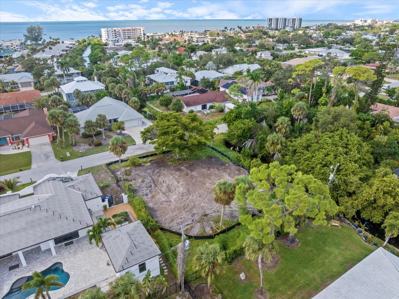 Image 4 of 12 For 621 Hibiscus Drive