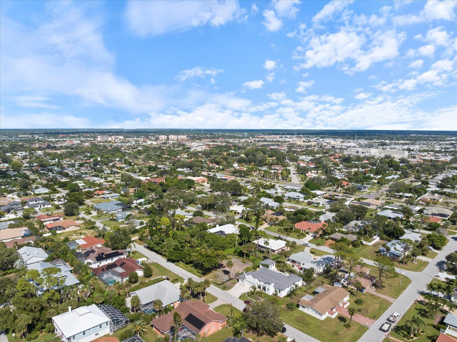 Image 8 of 12 For 621 Hibiscus Drive