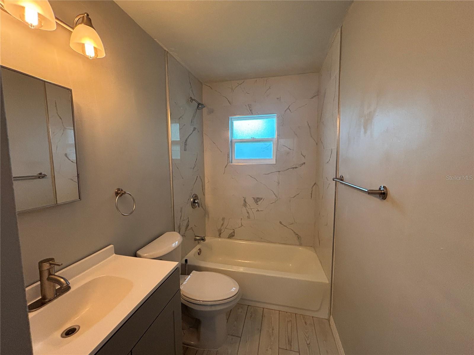Image 11 of 19 For 737 Bailey Avenue
