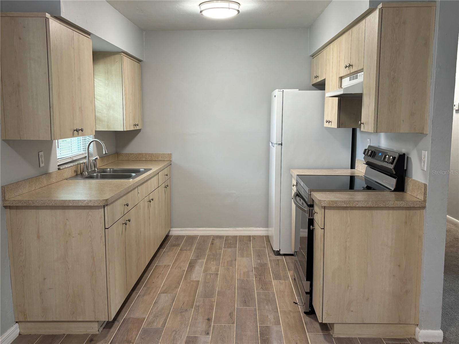Image 6 of 19 For 737 Bailey Avenue