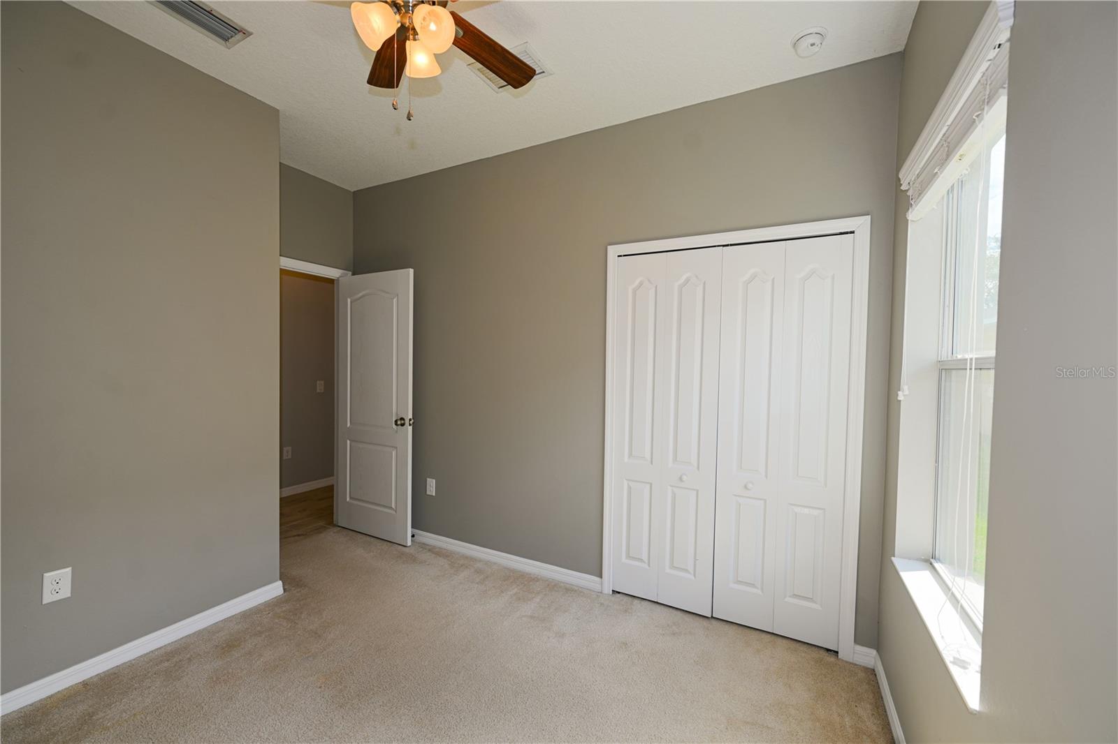 Image 17 of 31 For 4607 Summerlake Circle