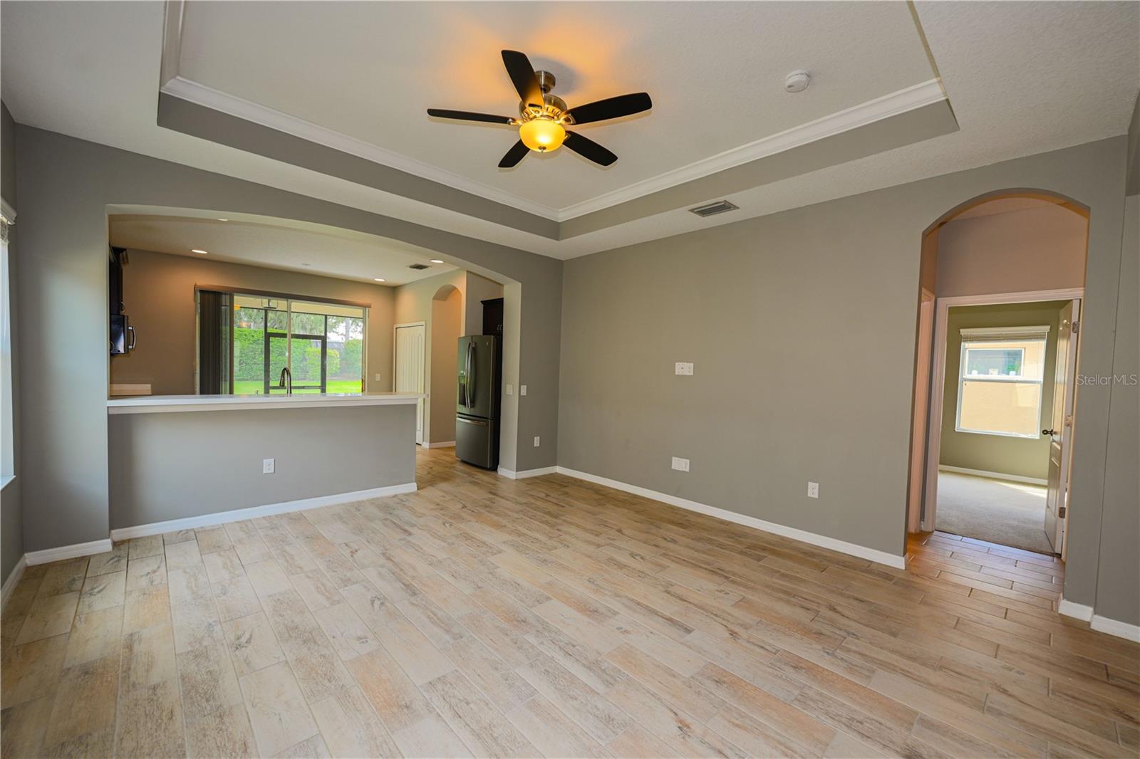 Image 4 of 31 For 4607 Summerlake Circle