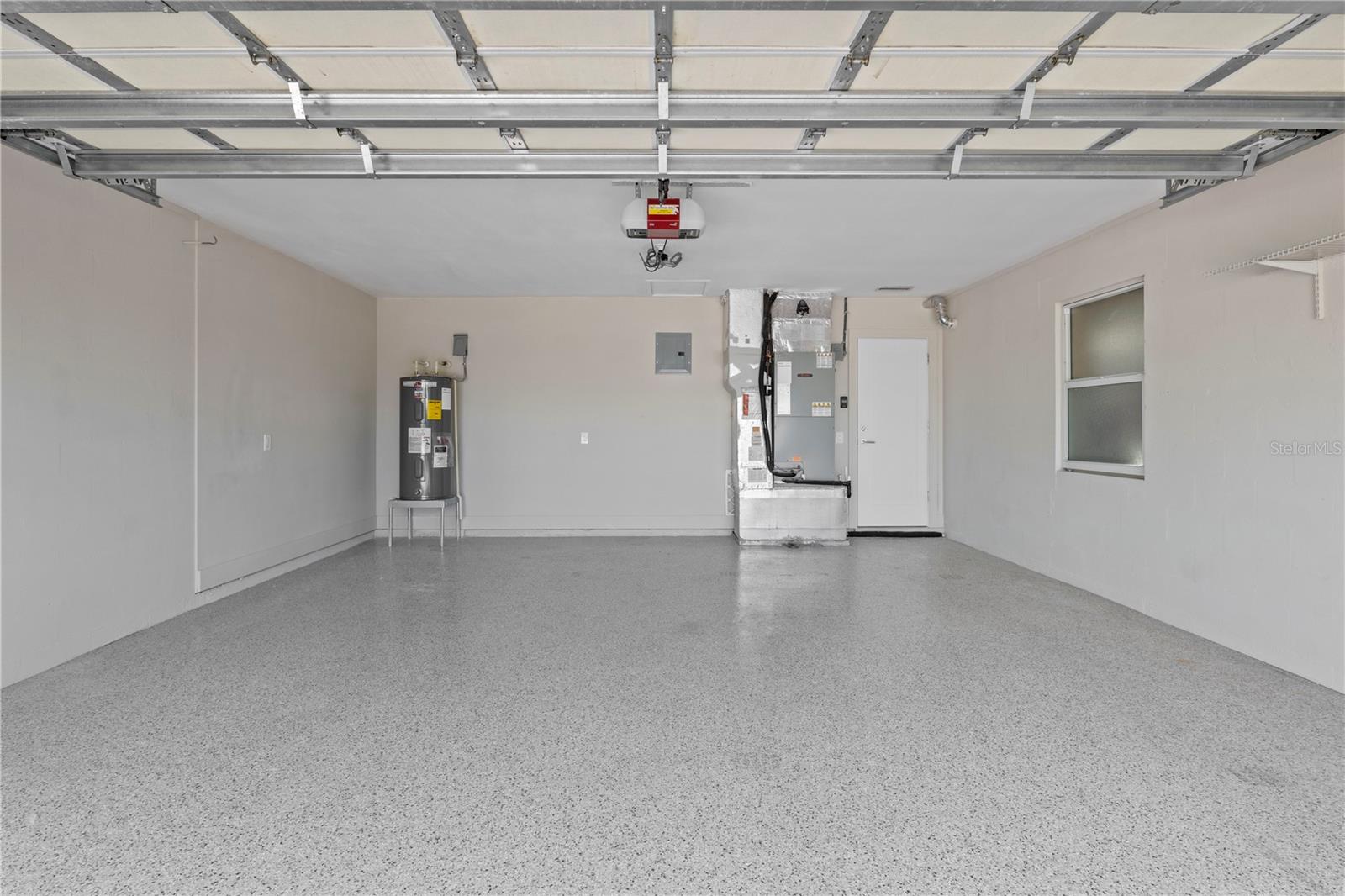 Image 43 of 81 For 624 Dundee Lane