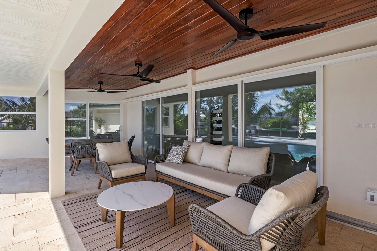 Image 46 of 81 For 624 Dundee Lane