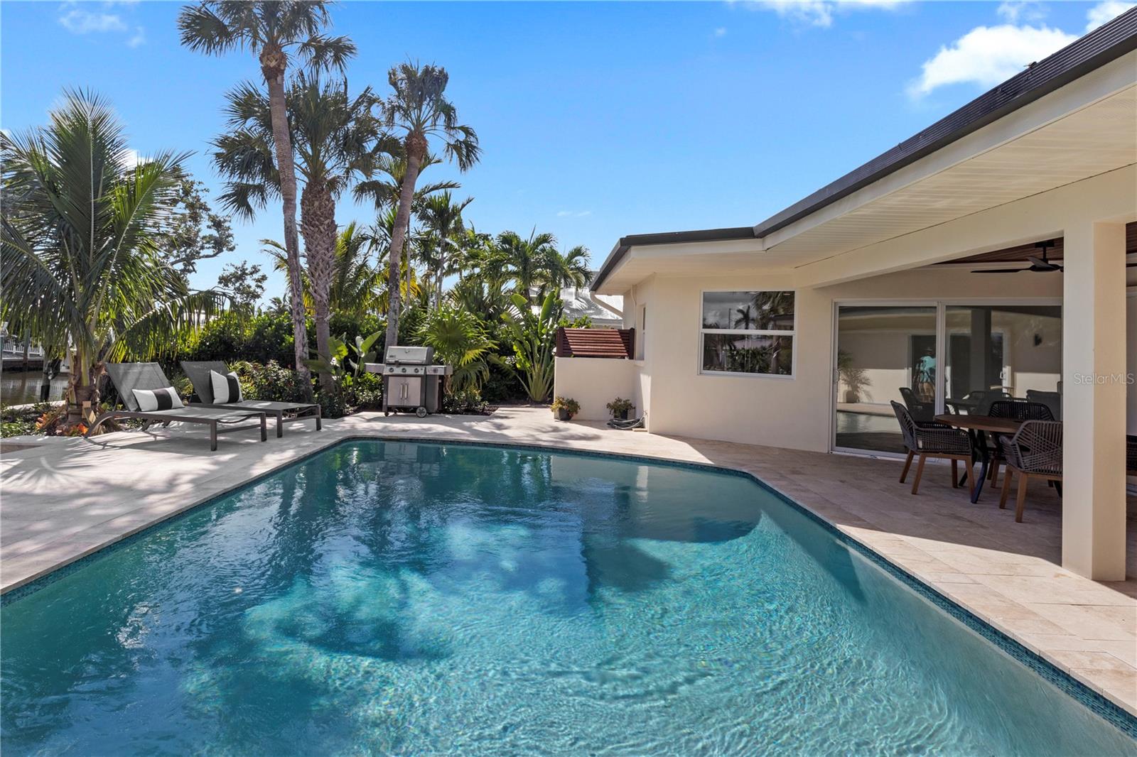 Image 49 of 81 For 624 Dundee Lane