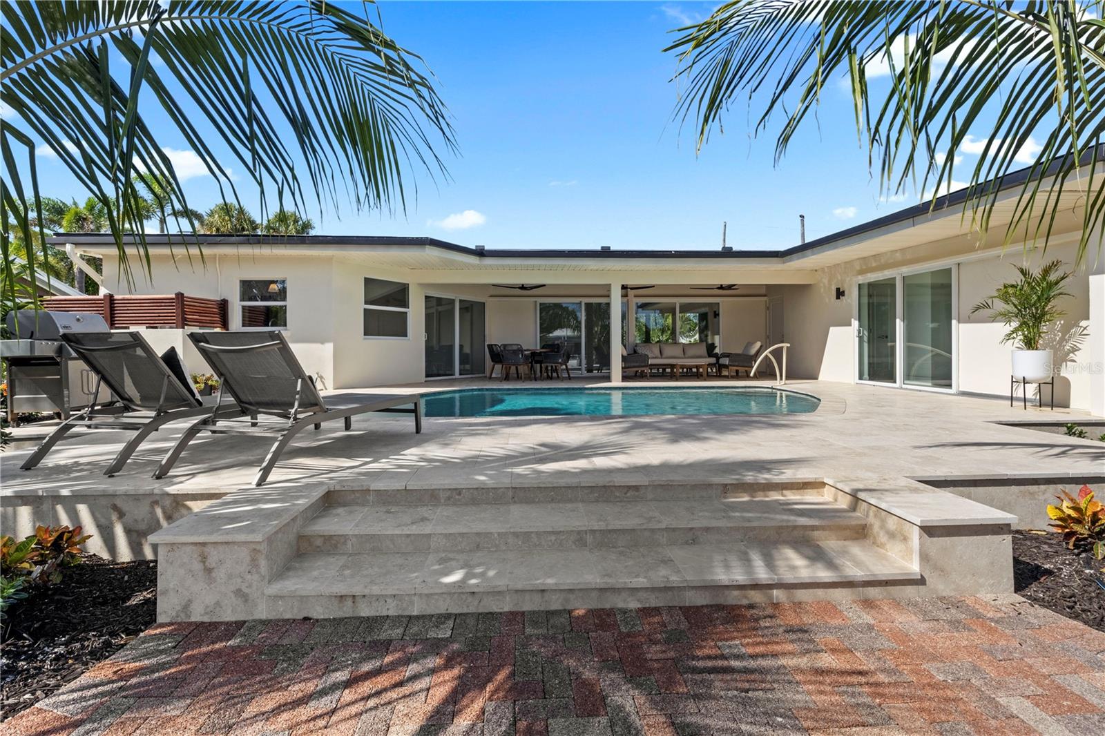 Image 56 of 81 For 624 Dundee Lane