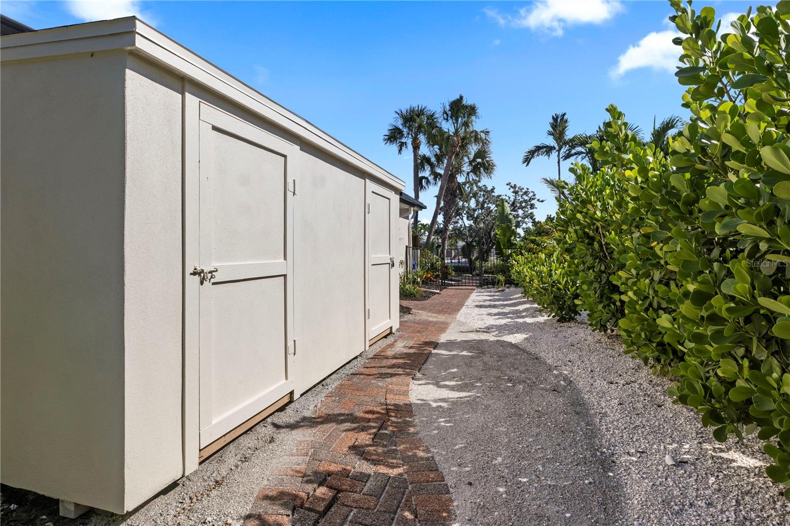 Image 59 of 81 For 624 Dundee Lane