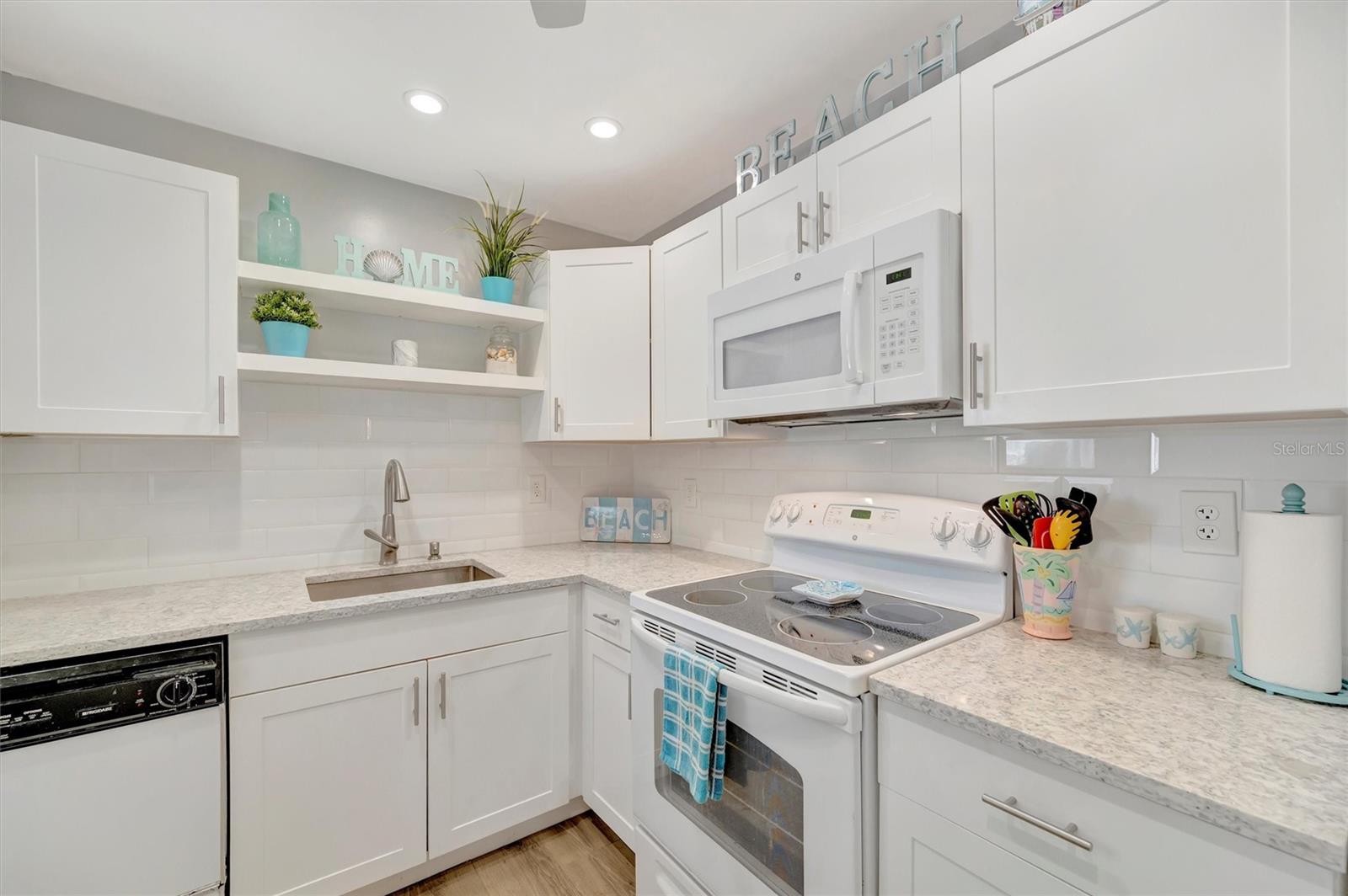 Image 2 of 21 For 6057 Coral Way 3