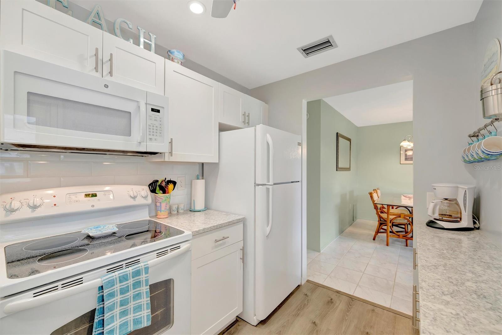 Image 7 of 21 For 6057 Coral Way 3