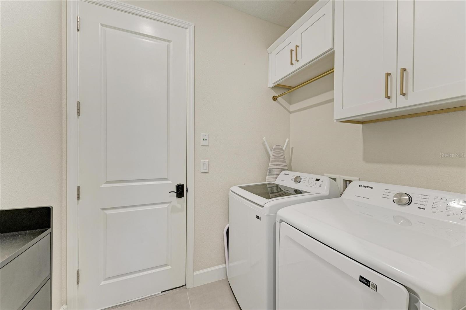 Image 37 of 53 For 16225 Paynes Mill Drive