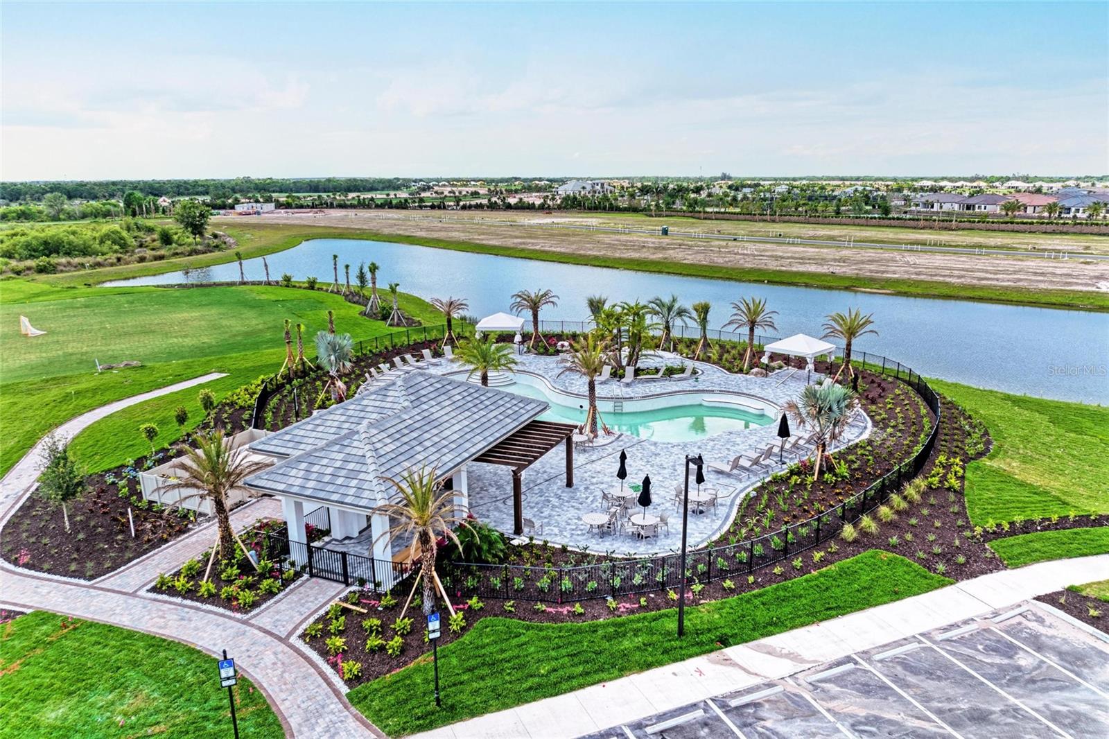 Image 47 of 53 For 16225 Paynes Mill Drive